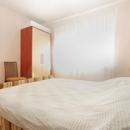 Apartments Mira 1804 梅杜林 外观 照片