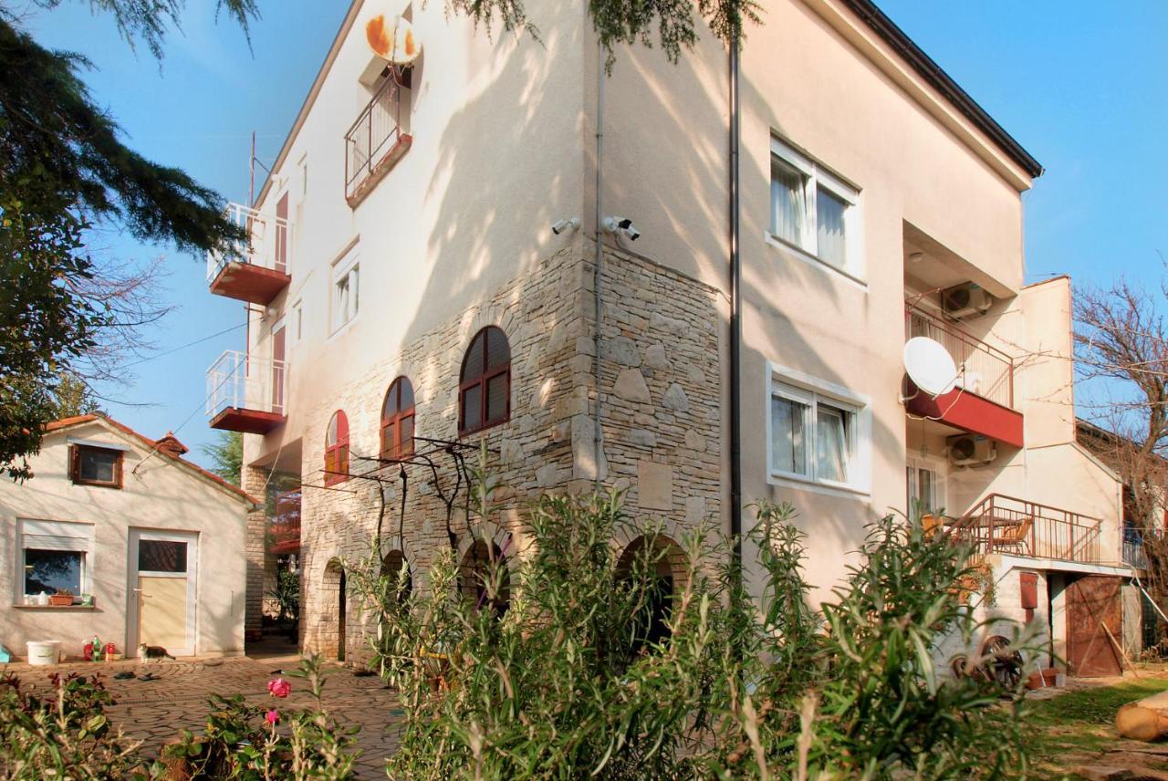 Apartments Mira 1804 梅杜林 外观 照片
