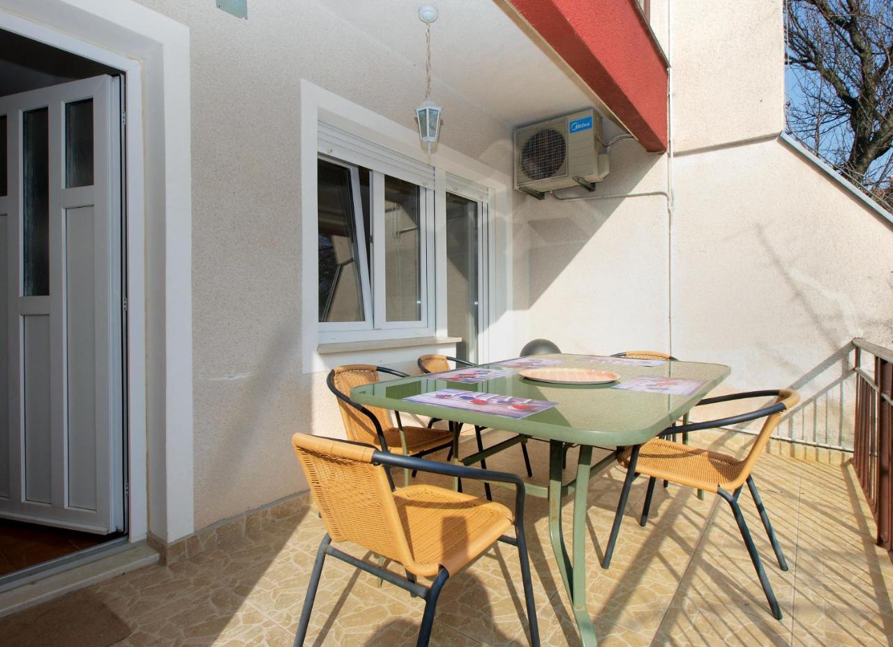 Apartments Mira 1804 梅杜林 外观 照片
