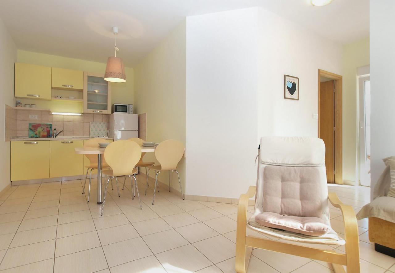 Apartments Mira 1804 梅杜林 外观 照片