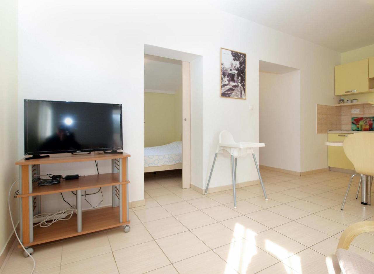 Apartments Mira 1804 梅杜林 外观 照片