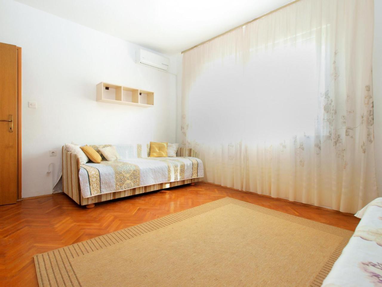Apartments Mira 1804 梅杜林 外观 照片