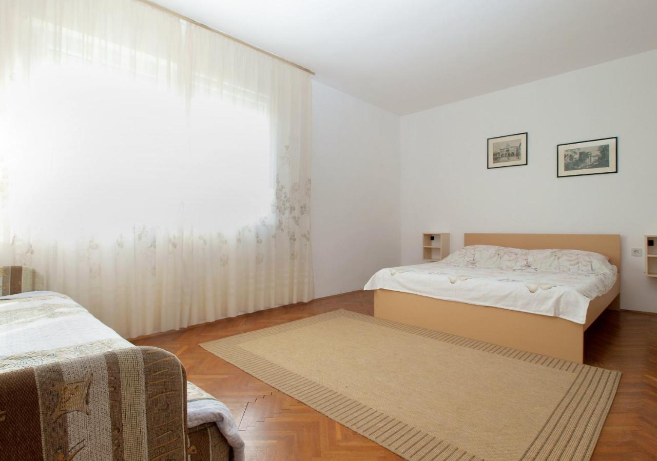 Apartments Mira 1804 梅杜林 外观 照片